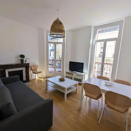Appartement 102 - Renove Avec Grand Salon Et 1 - Tram Et Clinique Mutualiste A 1 Min Grenoble