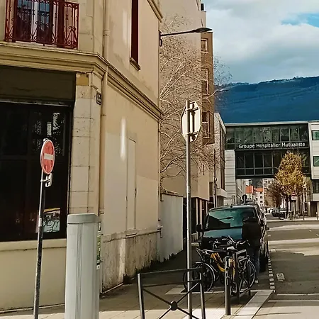 Apartament 102 - Renove Avec Grand Salon Et 1 - Tram Et Clinique Mutualiste A 1 Min Grenoble